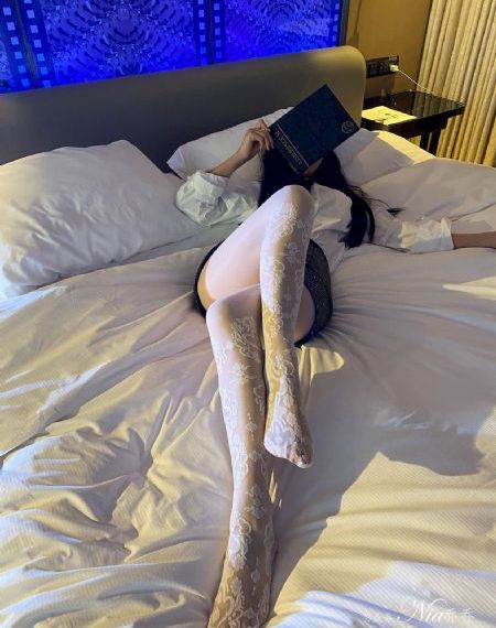 吃奶扶着岳从后面挺进乱_超清免费观看最新