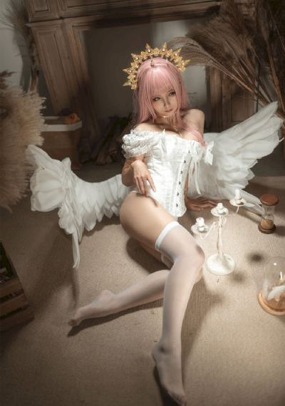 美女热舞诱惑